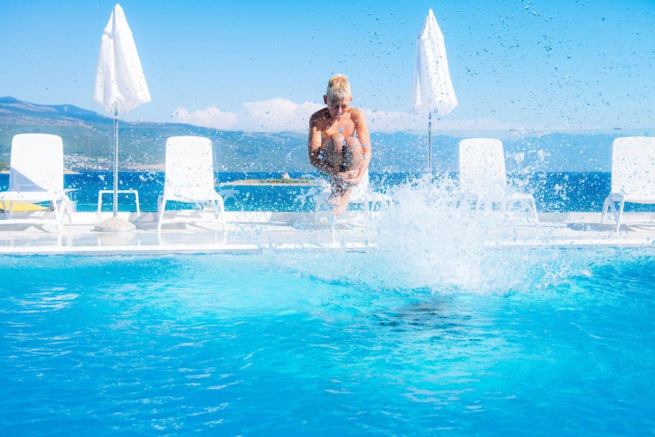 Hotel Aminess Vival Casa Lisanj Novi Vinodolski Exteriér fotografie